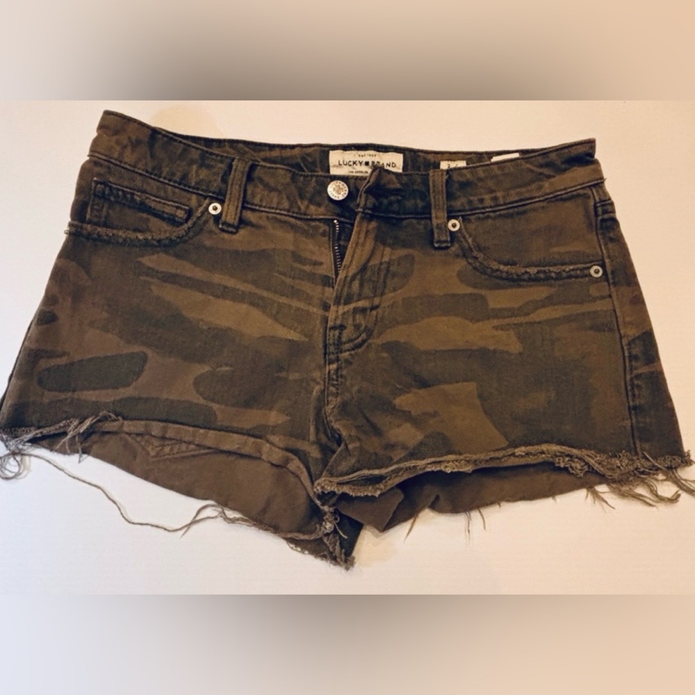 Lucky Brand Camo Frayed Denim Shorts Military-inspired  SZ 2 Gorpcore Grunge Y2K